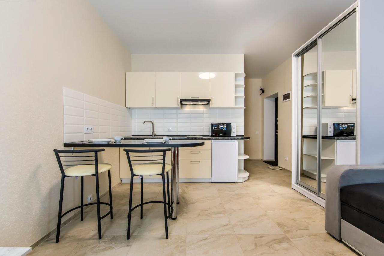 1 Room Apartment Near Peremohy Square Kiev Dış mekan fotoğraf
