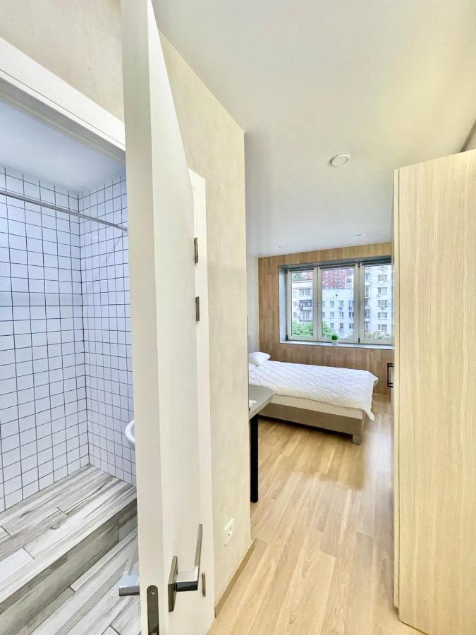 1 Room Apartment Near Peremohy Square Kiev Dış mekan fotoğraf